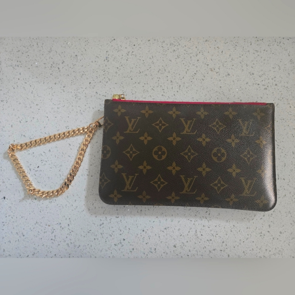 Louis Vuitton Neverfull Clutch (fushia pink)